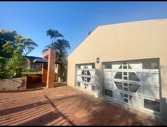 4 BEDROOM HOUSE TO LET IN MEER EN SEE